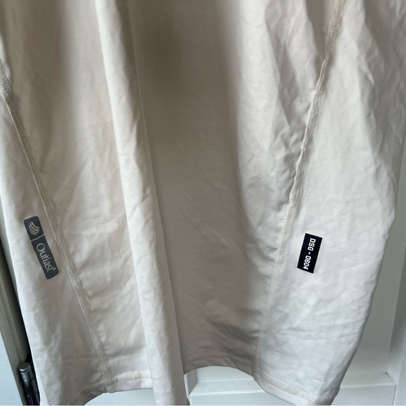 ASRV x Outlast® Phase-Change Cutoff - Ivory Cream - Picture 3 of 7